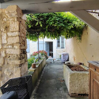 Maison 7 pièces 374800 €