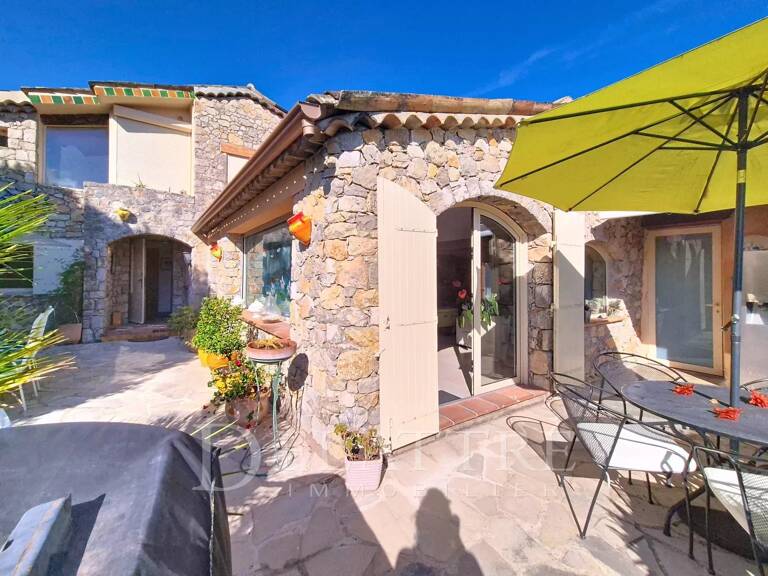 BELLE PROPRIETEE SUR UNE SECTEUR RECHERCHE AVEC UNE MAISON D AMI — photo 1