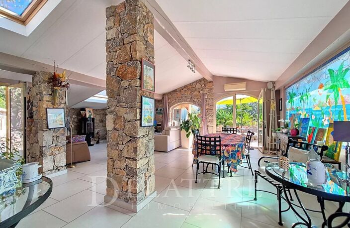 BELLE PROPRIETEE SUR UNE SECTEUR RECHERCHE AVEC UNE MAISON D AMI — photo 4