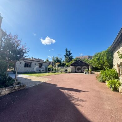 Maison 7 pièces 599000 €