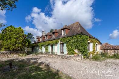 Maison 7 pièces 499000 €