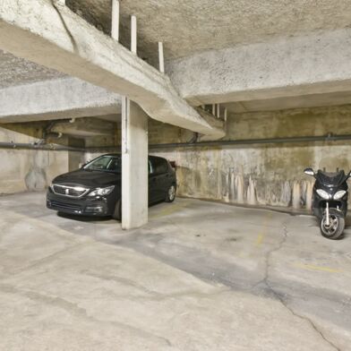 Garage  9500 €