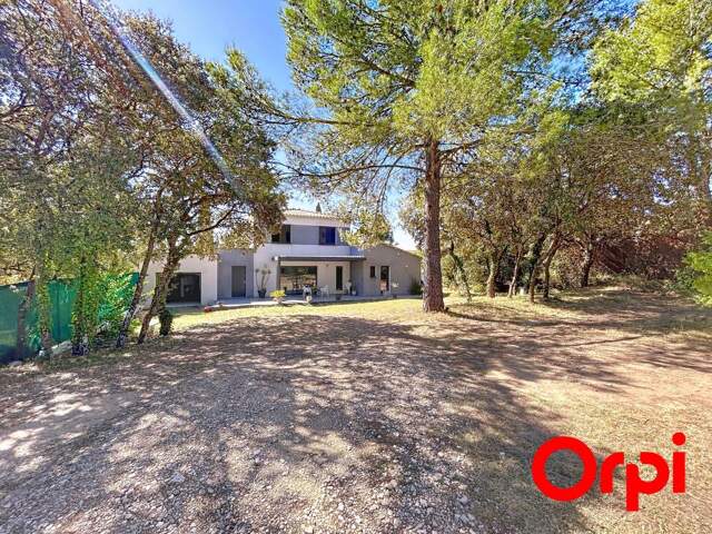 Maison À Vendre — photo du bien