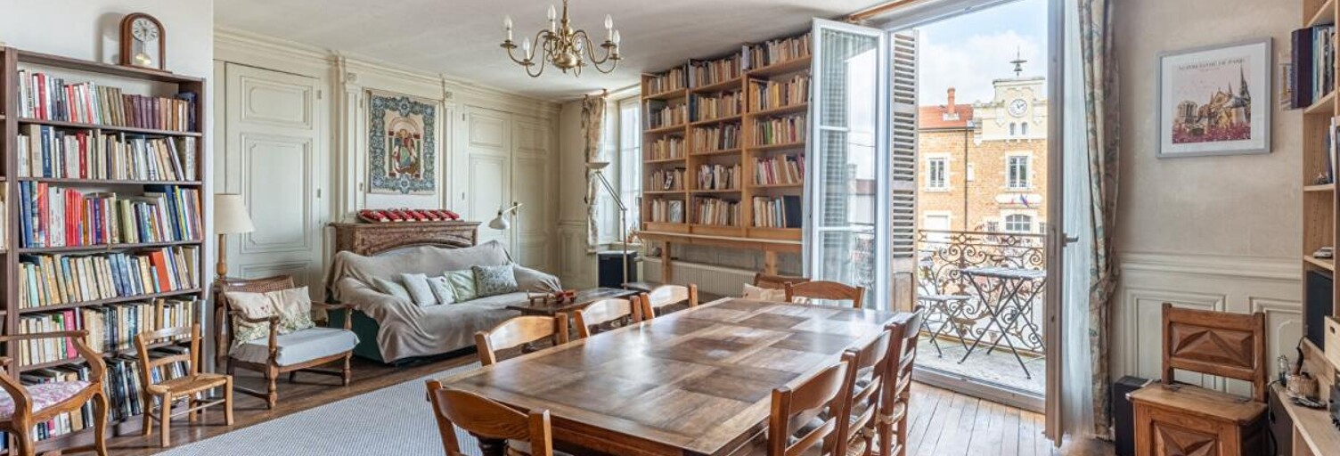 Maison 6 Pièces 225 m² à vendre à Lachassagne (69480)