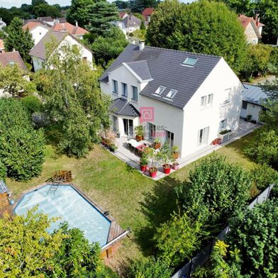 Maison 10 pièces 945000 €