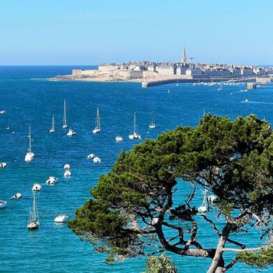 Appartement 2 pièces 374300 €