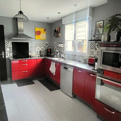 Maison 5 pièces 332310 €