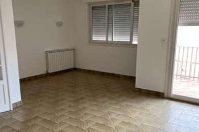 Appartement 4 pièces 945 €