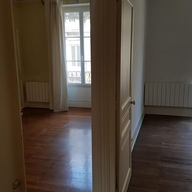 Appartement 2 pièces 748 €