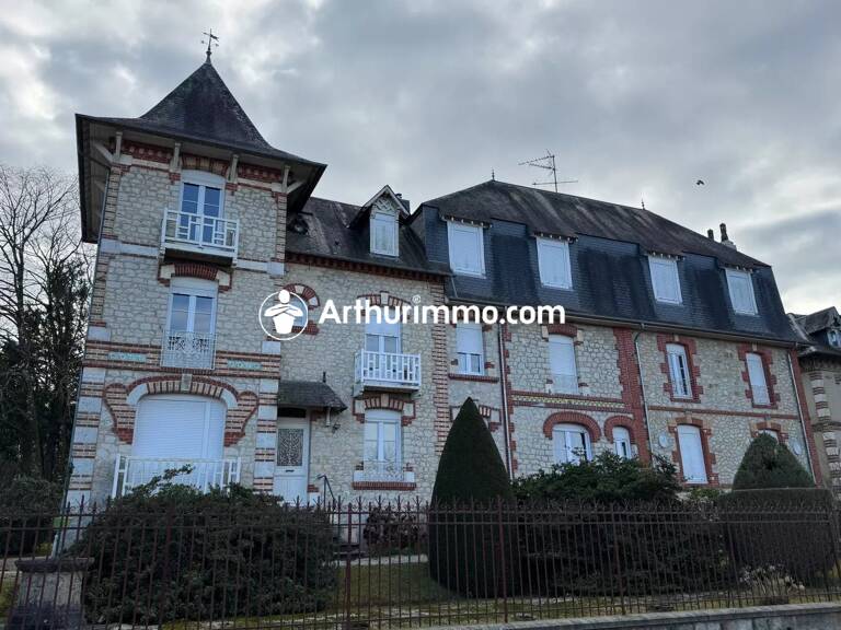 Appartement T3 avec cave, garage et place de parking extérieur — photo 1