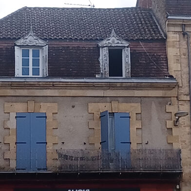 Immeuble  266250 €