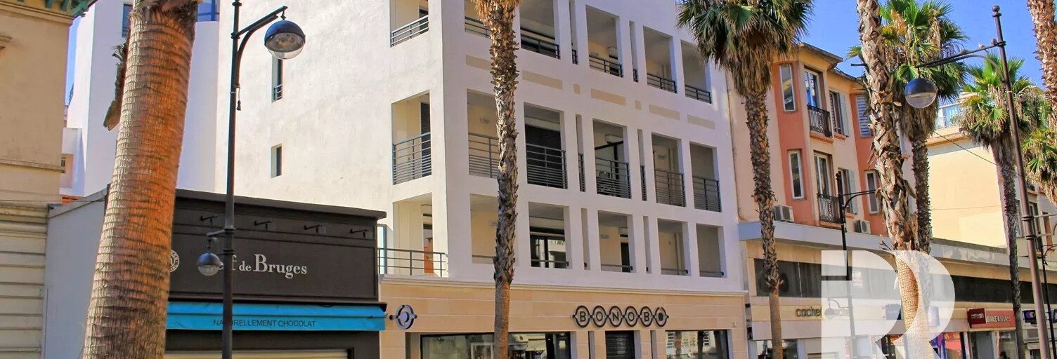 Bureau  66 m² à louer à Antibes (06600)