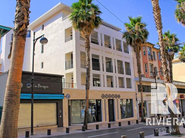 BUREAU CENTRE ANTIBES — photo du bien