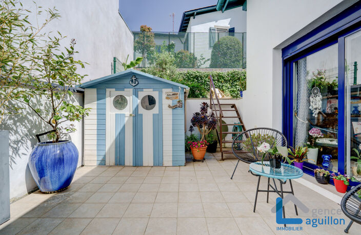 MAISON MITOYENNE COEUR DE VILLE AVEC 2 GRANDES TERRASSES — photo 2