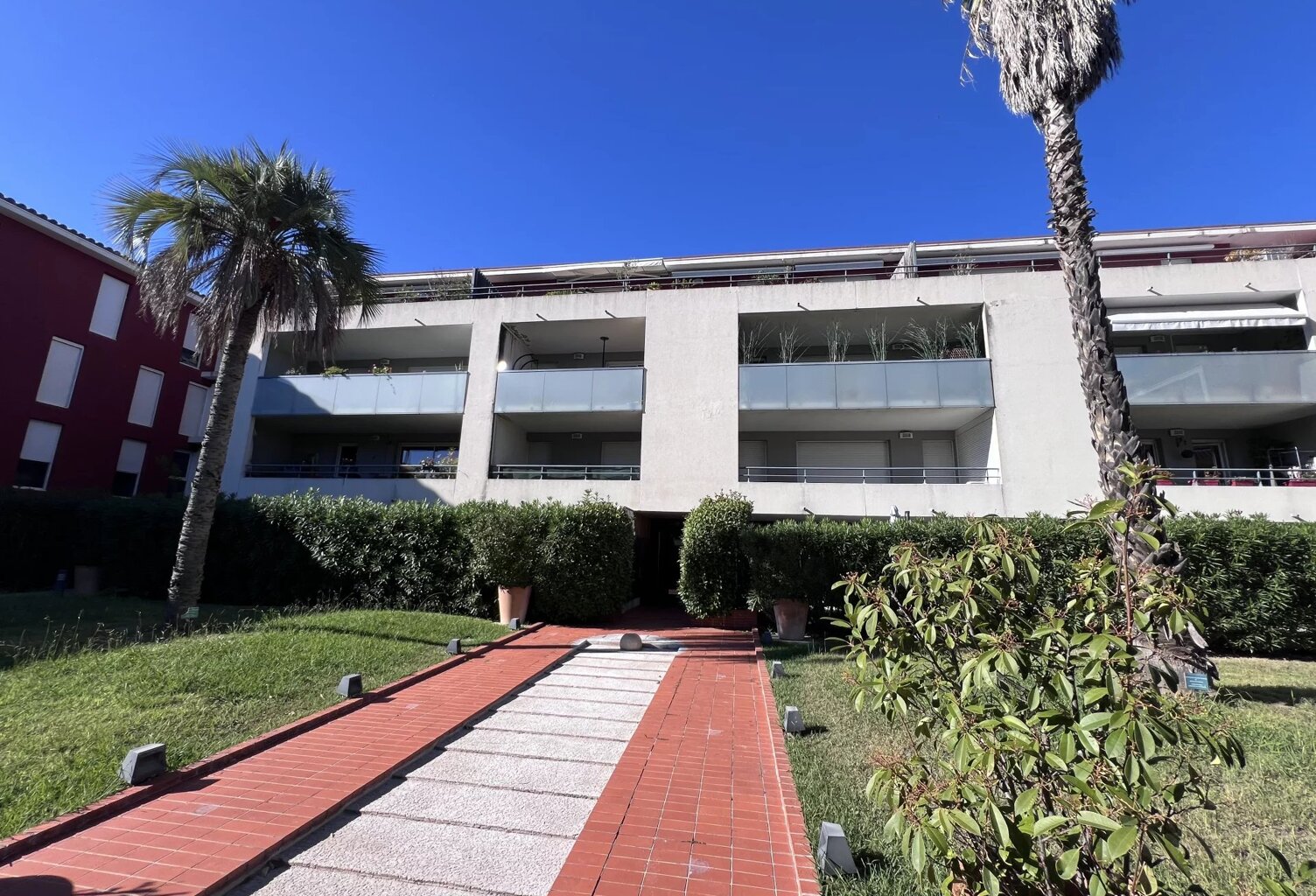 À vendre – Appartement T2 avec terrasse et piscine – Le Crès (aux portes de Montpellier) — photo 1