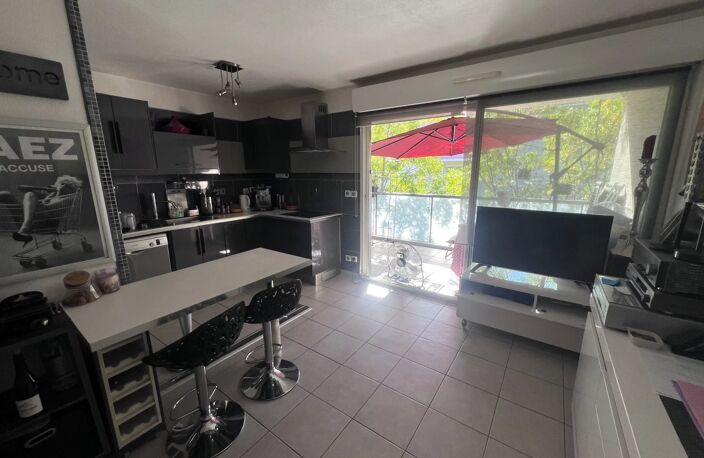 À vendre – Appartement T2 avec terrasse et piscine – Le Crès (aux portes de Montpellier) — photo 2