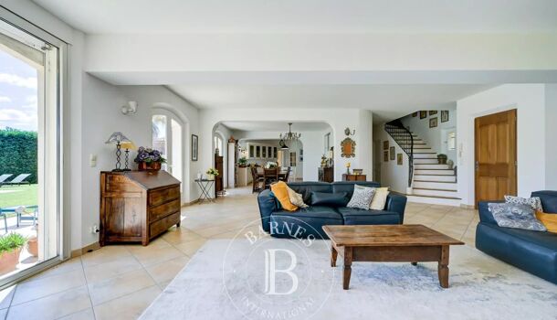 Villa / Maison 6 pièces  à vendre Aix-en-Provence 13100