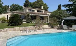 Maison 5 Pièces 219 m² à vendre à Grasse (06130)