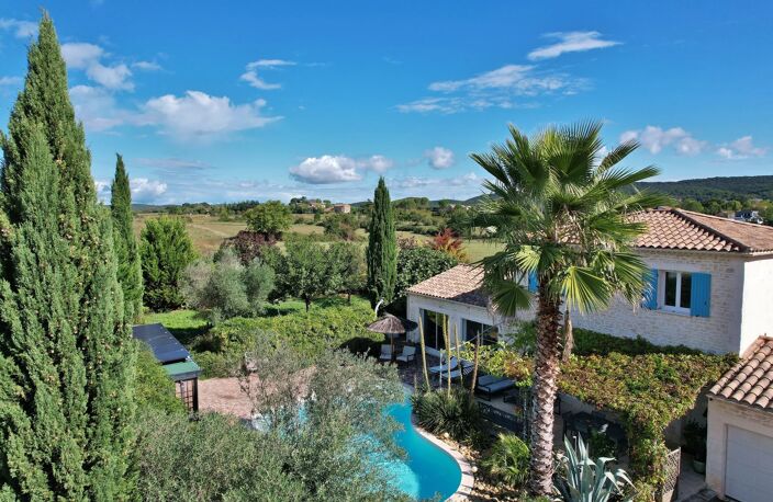 Entre Uzès et Alès, villa avec jardin et piscine — photo 2