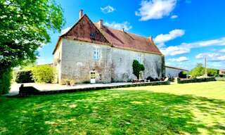 Maison 15 Pièces 495 m² à vendre à Saint-Hilaire-des-Loges (85240)