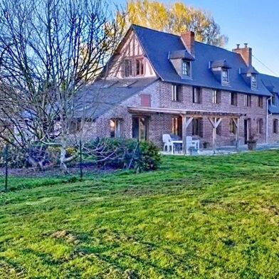 Maison 8 pièces 399000 €