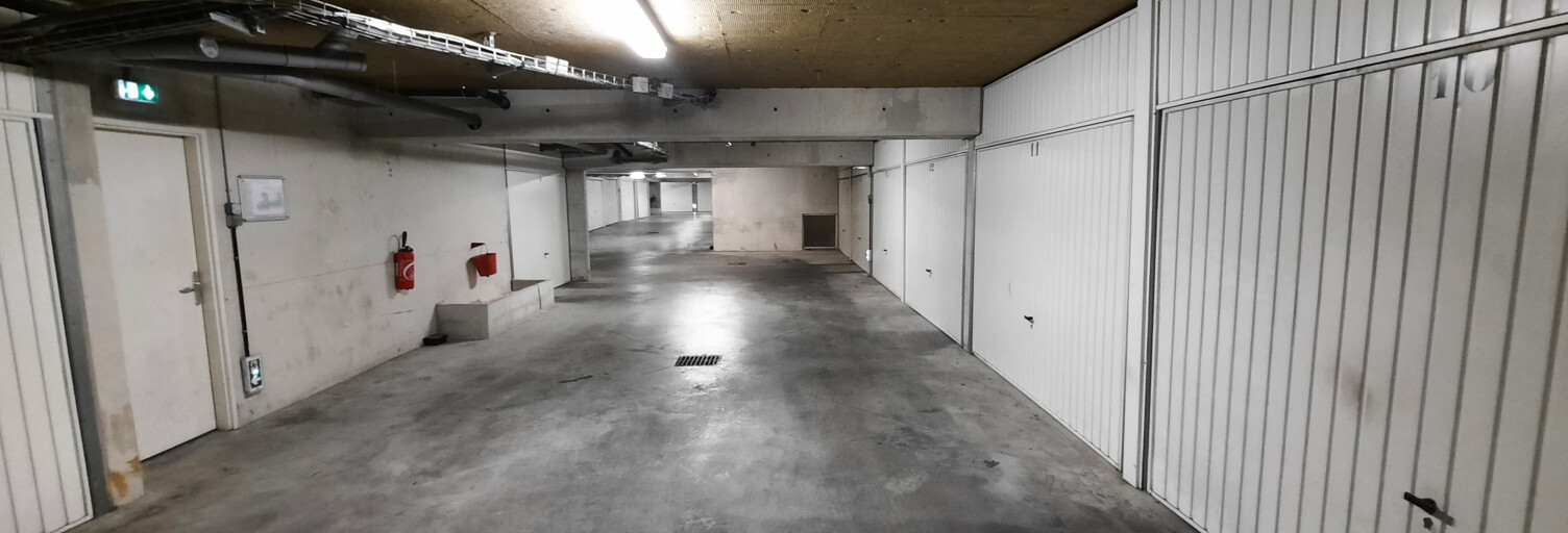 Garage  11 m² à louer à Marseille 12 (13012)