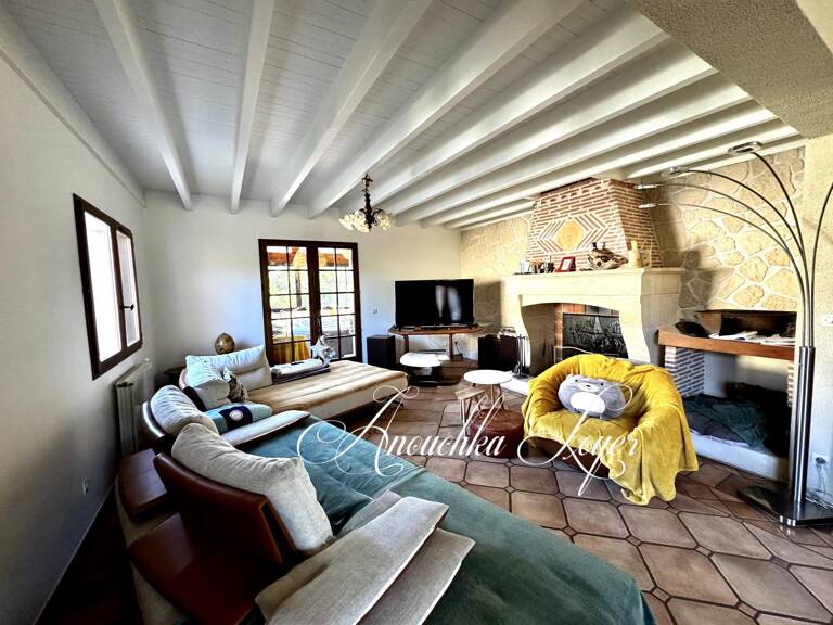 MAISON DE VILLE AVEC SOUS SOL ET STUDIO — photo 1
