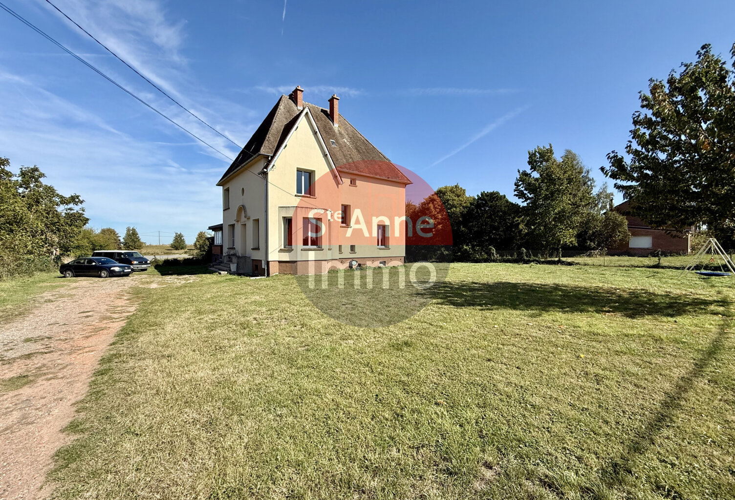 ROSIERES-EN-SANTERRE - 205m2 - MAISON INDIVIDUELLE - 5 CHAMB — photo 1