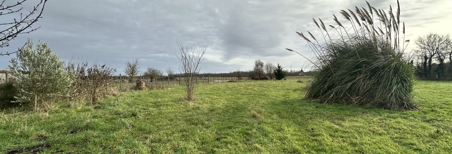 Terrain  2459 m² à vendre à Saint-Martin-de-Sanzay (79290)