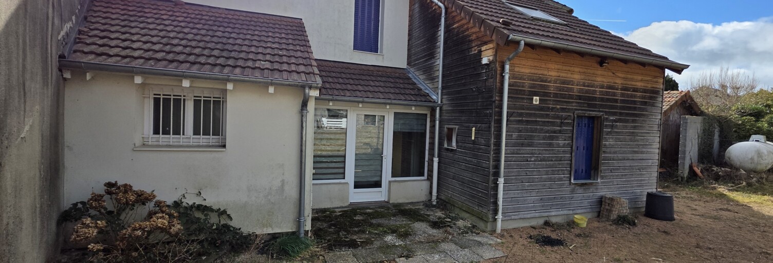 Maison 9 Pièces 145 m² à vendre à Le Mayet-de-Montagne (03250)