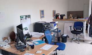 Commerce  300 m² à vendre à Puymoyen (16400)