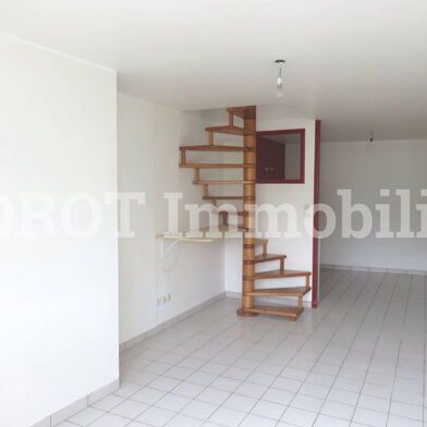 Appartement 3 pièces 444 €