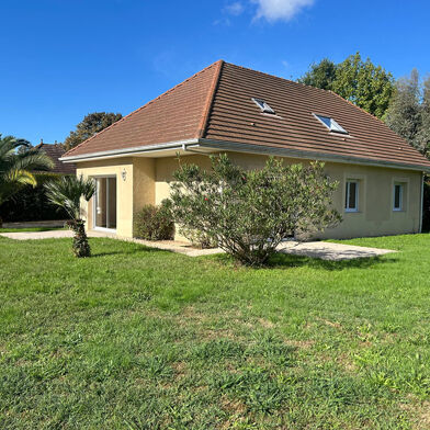 Maison 7 pièces 437800 €