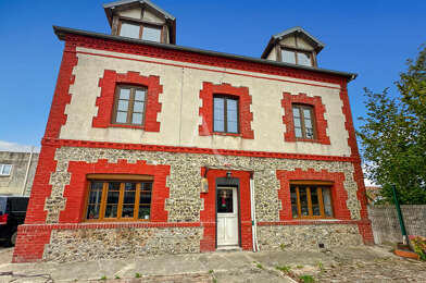 Maison 8 pièces 270510 €