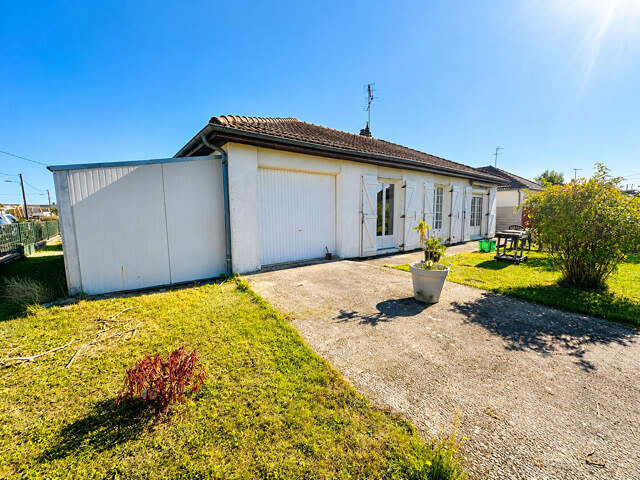Maison de plain-pied avec dépendances et beau potentiel à Aubigny-sur-Nère — photo du bien