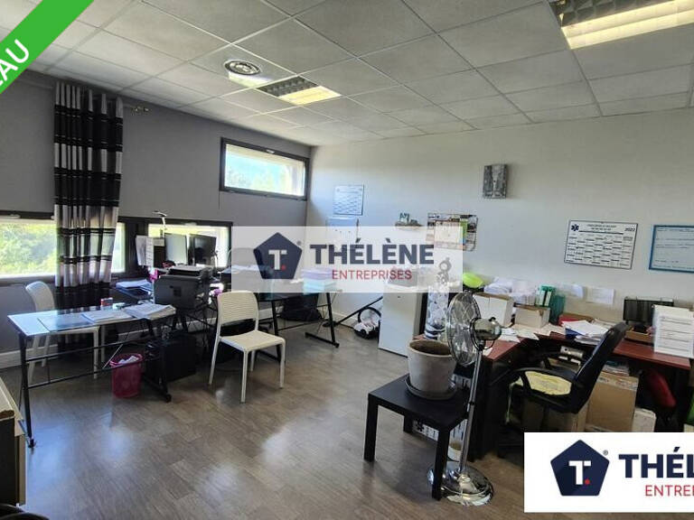 BUREAUX à LOUER — photo 1