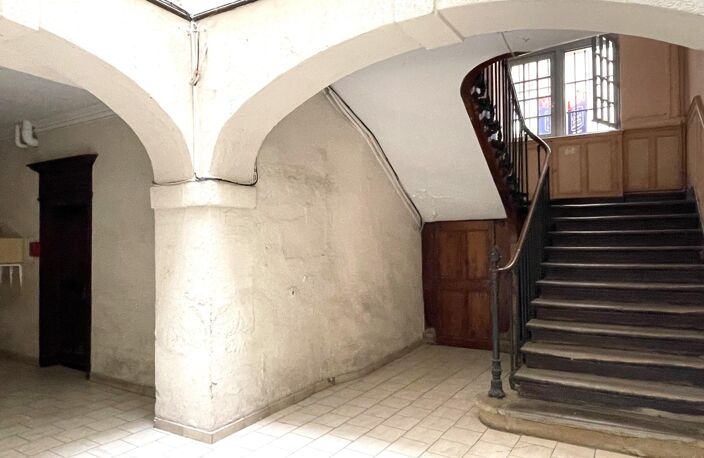 immeuble bourgeois hyper-centre 4 appartements et garages — photo 2