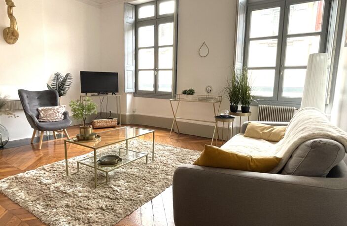 immeuble bourgeois hyper-centre 4 appartements et garages — photo 3