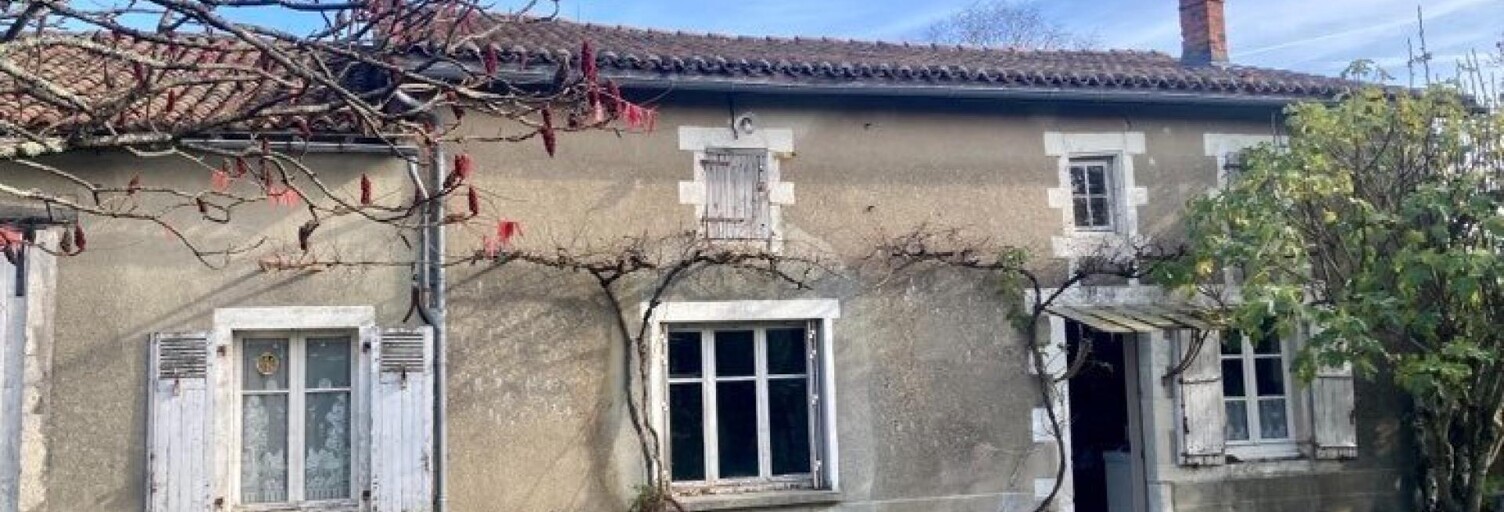 Maison 5 Pièces 94 m² à vendre à Saint-Gourson (16700)