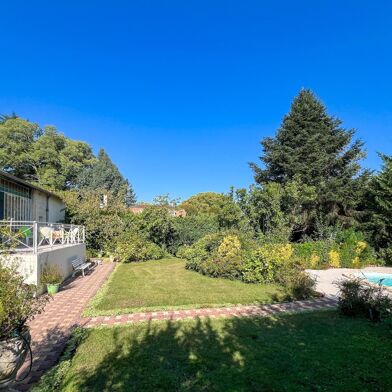 Maison 6 pièces 599000 €