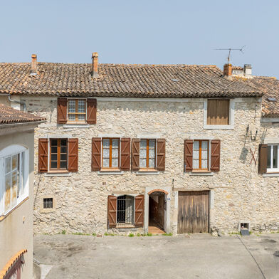 Maison 17 pièces 349000 €