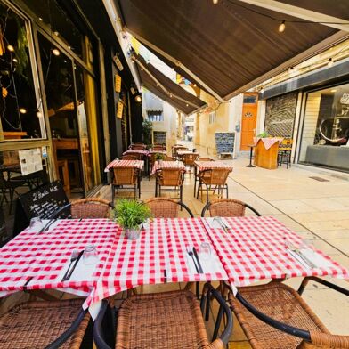 Commerce  110000 €