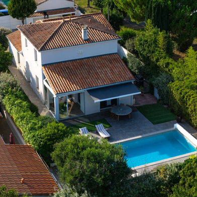 Maison 5 pièces 826800 €