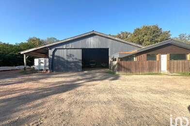 Commerce  313500 €