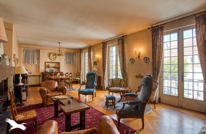 Maison de ville de 10 pièces principales — photo 2