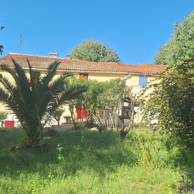 Immeuble  340000 €