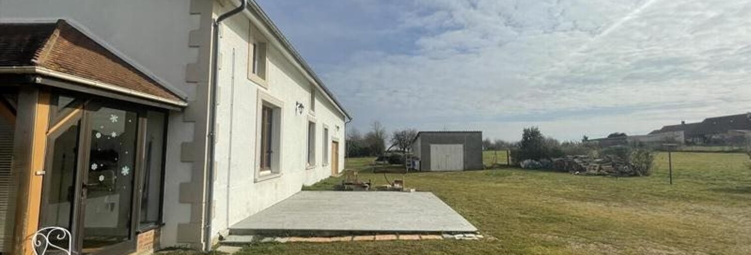 Maison 8 Pièces 295 m² à vendre à Saint-Georges-de-Poisieux (18200)