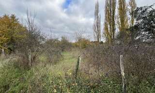 Terrain  1790 m² à vendre à Saint-Jean-Saint-Germain (37600)