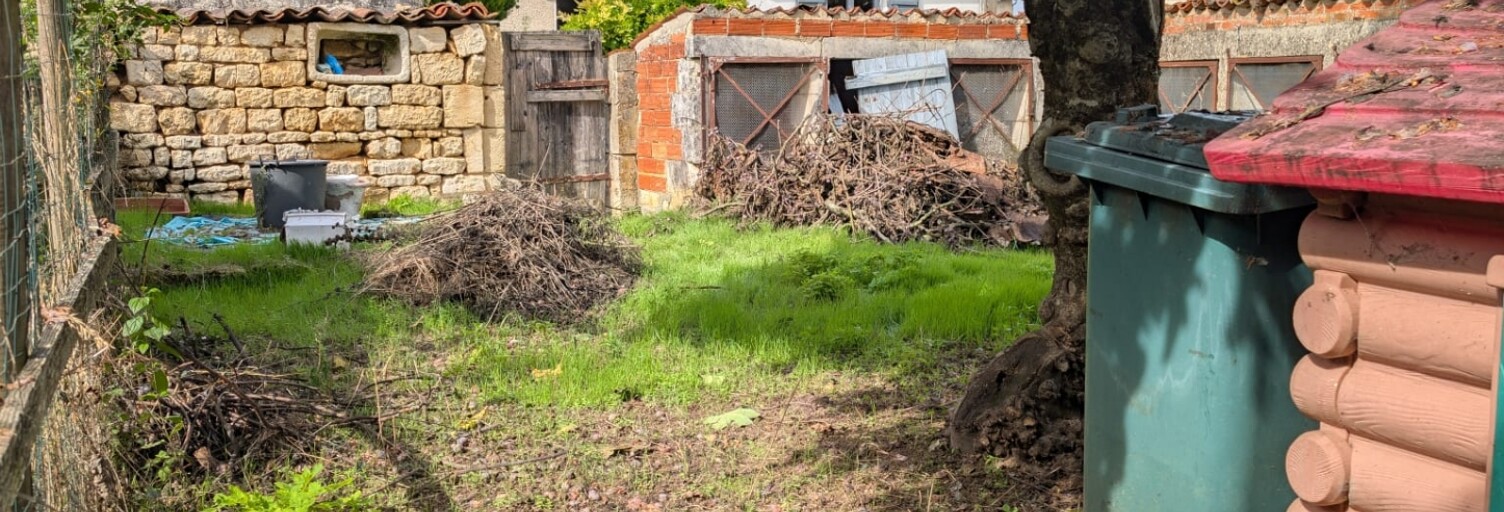 Terrain  224 m² à vendre à Taillant (17350)