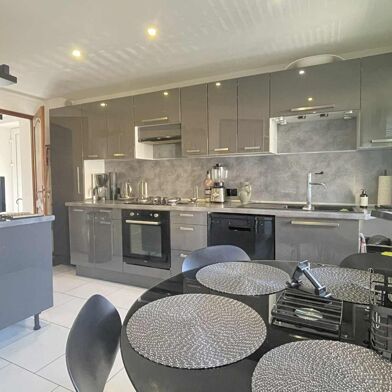 Maison 5 pièces 377000 €